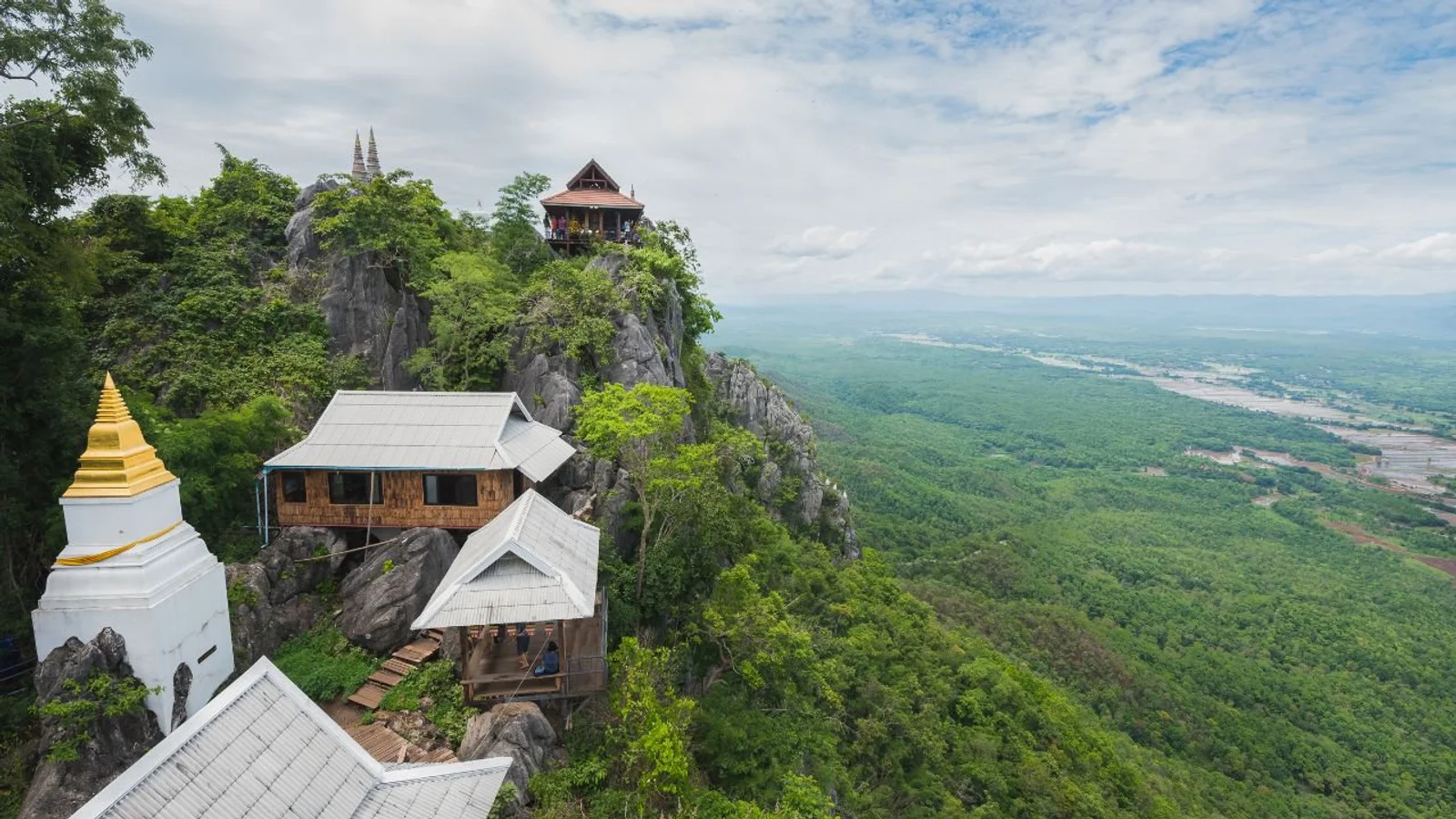 Les Joyaux Cachés de la Thaïlande : 10 Destinations Authentiques à Découvrir